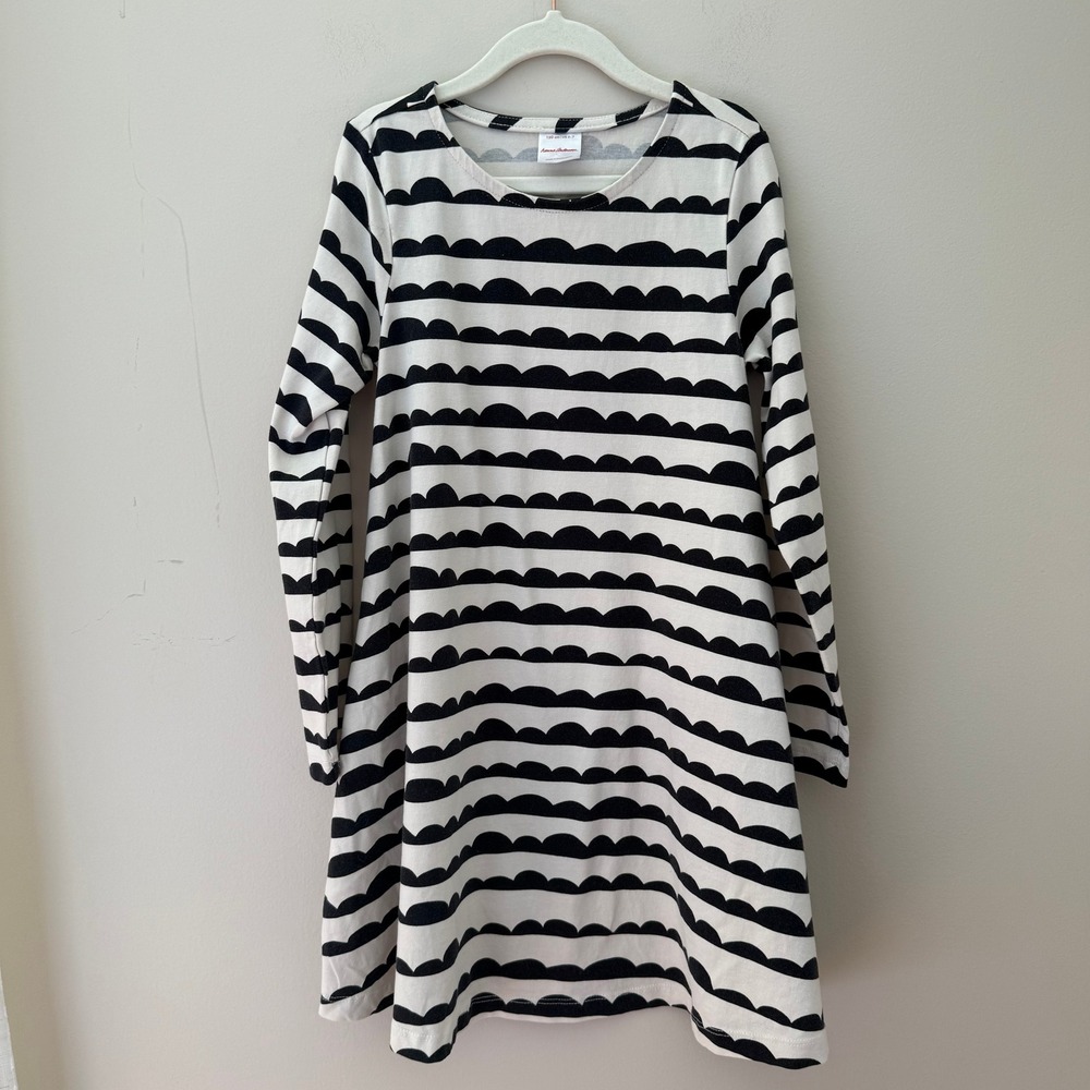 Hanna Andersson Girls Black &‎ White Stripe Cloud Long Sleeve Dress Size 6-7